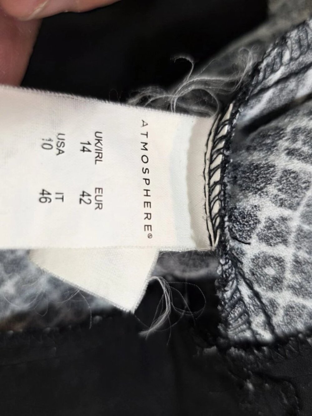Atmosphere Blouse - Picture 13 of 13